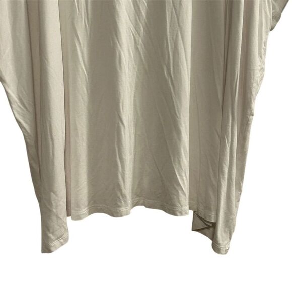 Torrid Women's Plus Size 6 (6X) White Knit T-Shirt Short Sleeve Casual Top - Picture 2 of 8